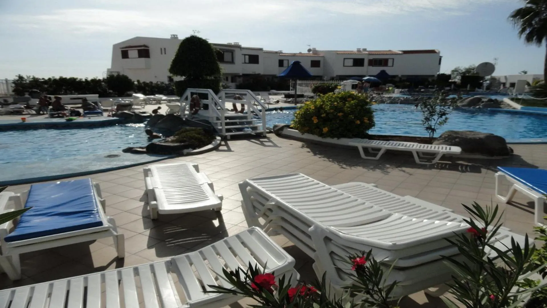 Spacious 3-Bedroom Beach Bungalow Costa Adeje  Villa