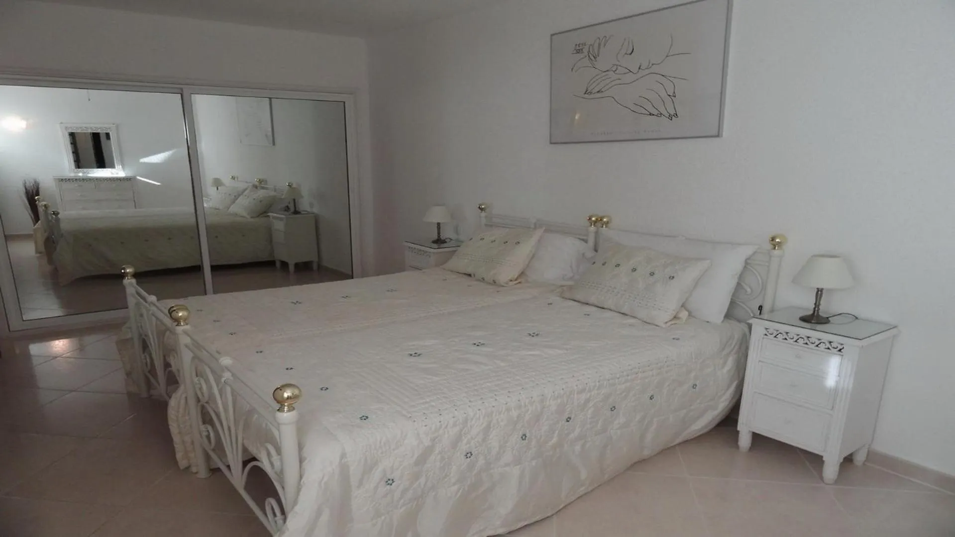 Villa Spacious 3-Bedroom Beach Bungalow Costa Adeje  Espanha